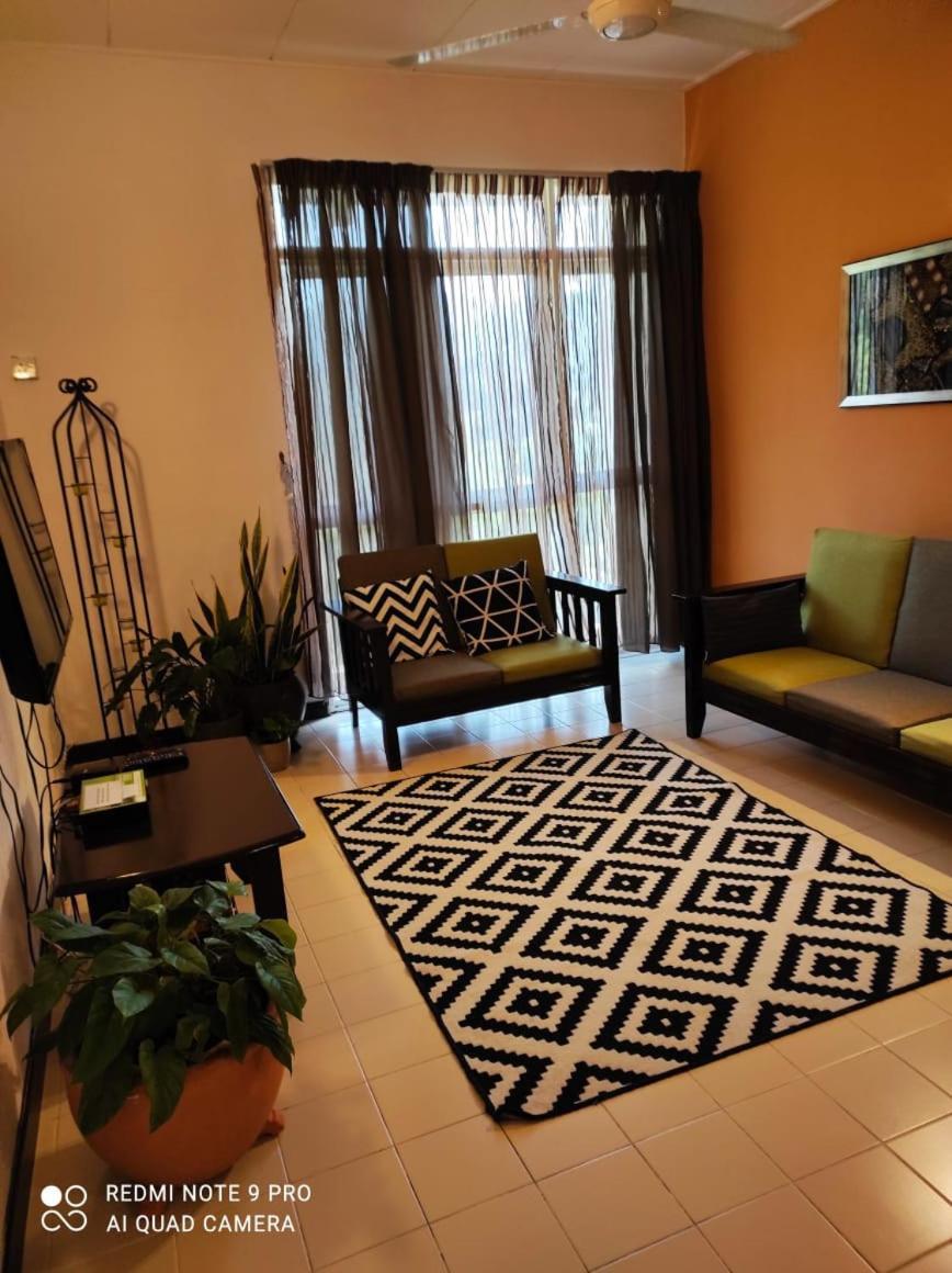 Jean Cleancomfy Apt Near Beach Бату-Феррінгі Екстер'єр фото