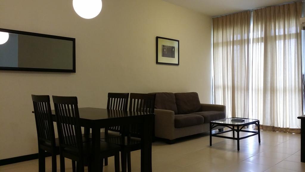 Jean Cleancomfy Apt Near Beach Бату-Феррінгі Номер фото