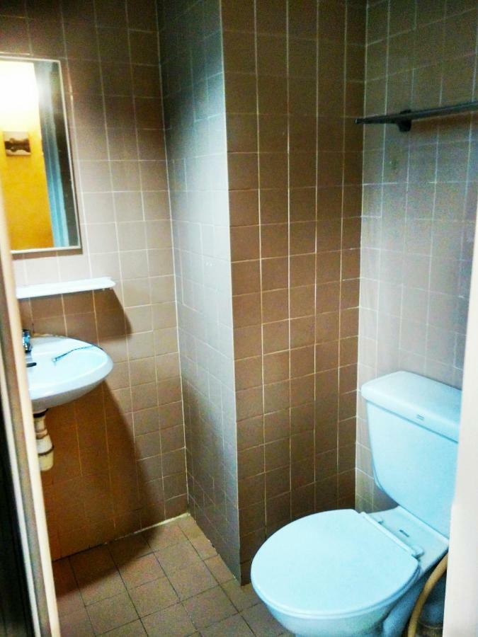 Jean Cleancomfy Apt Near Beach Бату-Феррінгі Екстер'єр фото